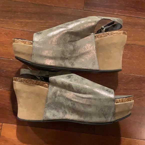 Pierre Dumas leather open toed heels - Picture 2 of 9